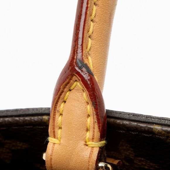 Louis Vuitton Monogram Canvas Montaigne MM Tote - Picture 13 of 16